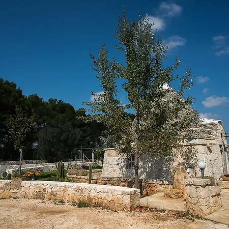 Bed & Breakfast Trullo Iris *