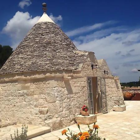 Trullo Iris Bed & Breakfast *